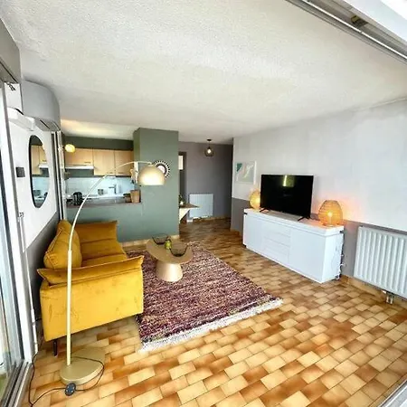 Апартаменты Le Nid Ensoleille - Centre Port Агд